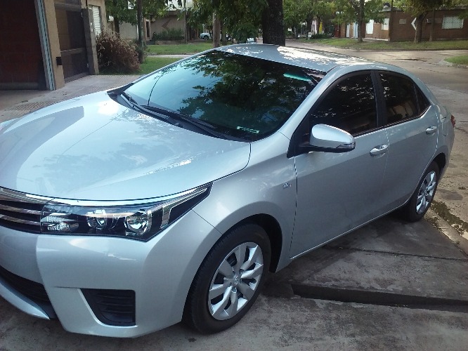 imperdible oportunidad! vendo excelente toyota corolla xli patentado diciembre 2015, con 6000 km!! impecable, igual a 0km. no permuto. precio contado.