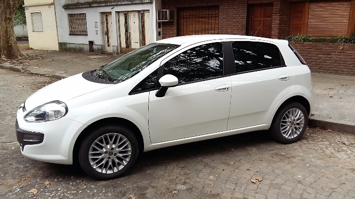 vendo fiat punto essence 1.6 16v, mod. 2013, 60000km, único dueño, todos los service hechos, papeles al día