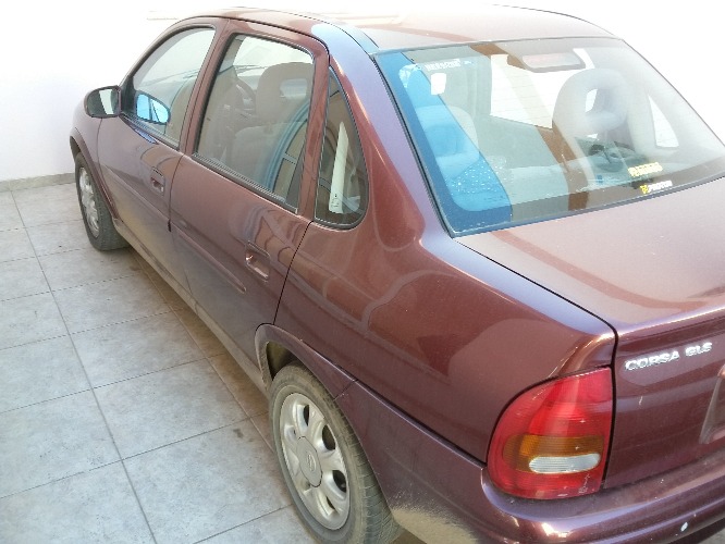 vendo chevrolet corsa gls full 16 valvulas, motor 1,6 lts, modelo 99, 4 ptas, con 98.300 km