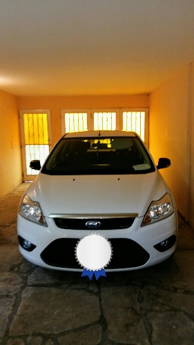 vendo ford focus mod. 2012 motor 16 impecable 76000 km único dueño papeles al dia