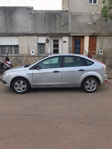 vendo ford focus 2011 motor 1.6 5 puertas style 105 mil km reales