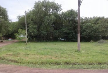 terreno de 10 metros de frente por 30 de largo ubicado en la esquina de oroño y parana, cañada de gomez.