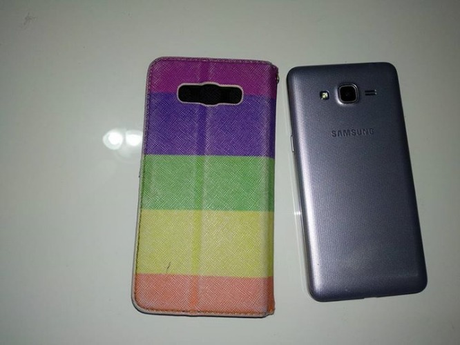 vendo j2 prime, con seis meses de uso. con funda de regalo.