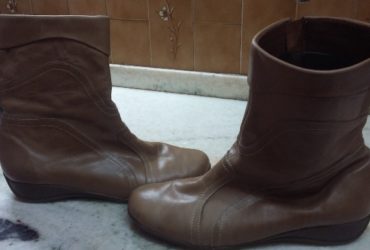 botas c/ cierre (cuero)nº 40 (poco uso)(solo whatsapp)