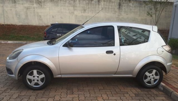 vendo ford ka 2012 – aire, dirección y alarma centralizada.