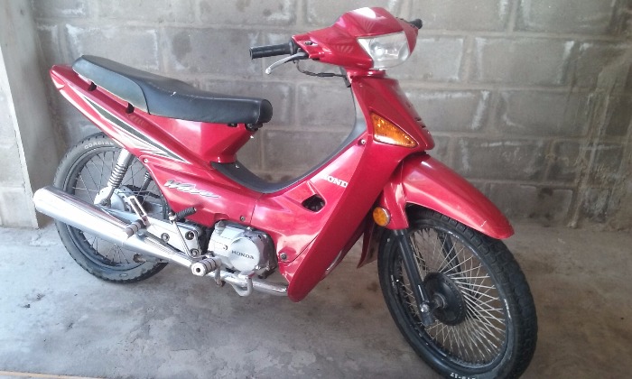 vendo honda wave 2010. mandar por whatsapp