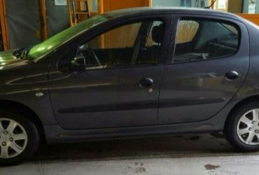 vendo peugeot 207 sedan xr 1.4 mod.2011 con papeles al dia exelente estado 80.000km reales cubiertas nuevas