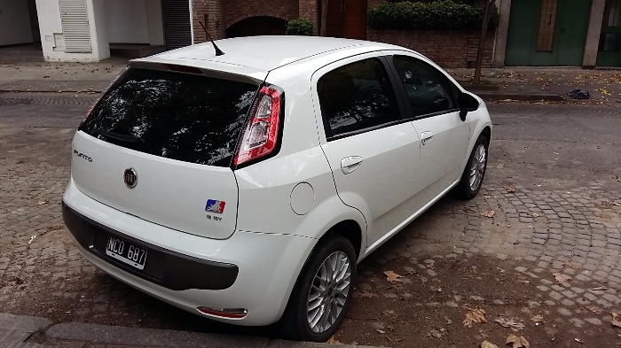 vendo fiat punto essence 1.6 16v, mod. 2013, 60000km, único dueño, todos los service hechos, papeles al día