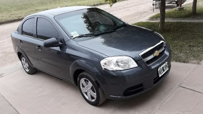 vendo aveo 2010 con 67.000 km primera mano,listo para transferir