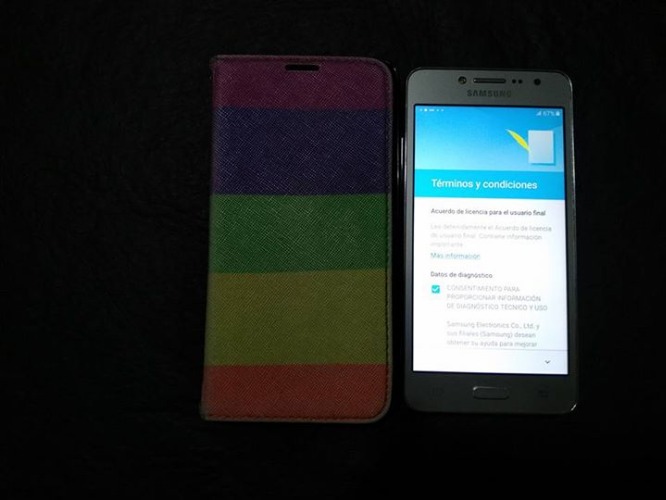 vendo j2 prime, con seis meses de uso. con funda de regalo.