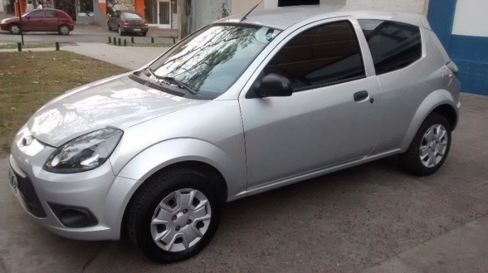 vendo ford ka 2012 – aire, dirección y alarma centralizada.