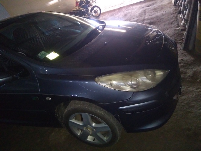 vendo o permuto peugeot 307 modelo 2007 sport edición, alarma x28, levanta vidrios en las 4 puertas, techo eléctrico, llantas 17, permuto por menor va