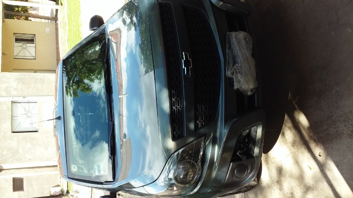 vendo chevrolet montana 2012 con gnc de 5° generacion alarma aire acondicionado papeles al dia.dos gomas nuevas.no tiene que abrir el capo para el gnc