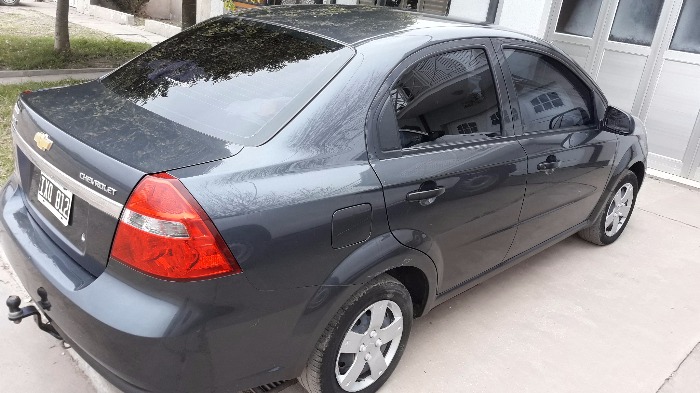 vendo aveo 2010 con 67.000 km primera mano,listo para transferir