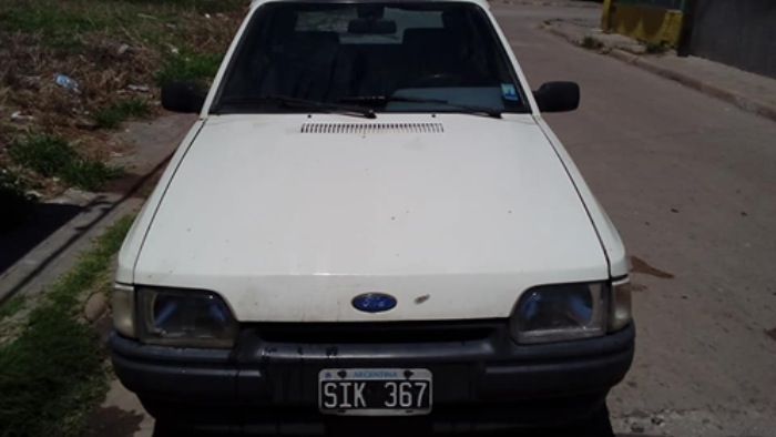 vendo ford escort ghia sx motor impecable aire acondicionado levanta vidrios dirección hidráulica