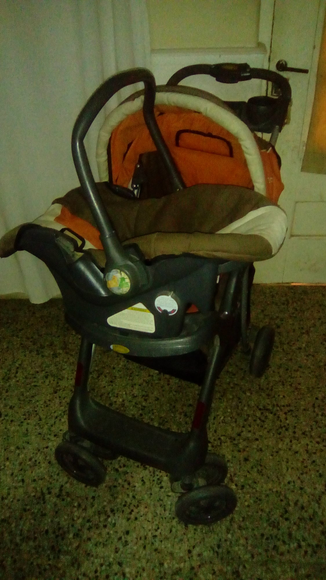 coche con huevito infanti