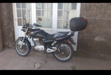 Vendo moto Suzuki