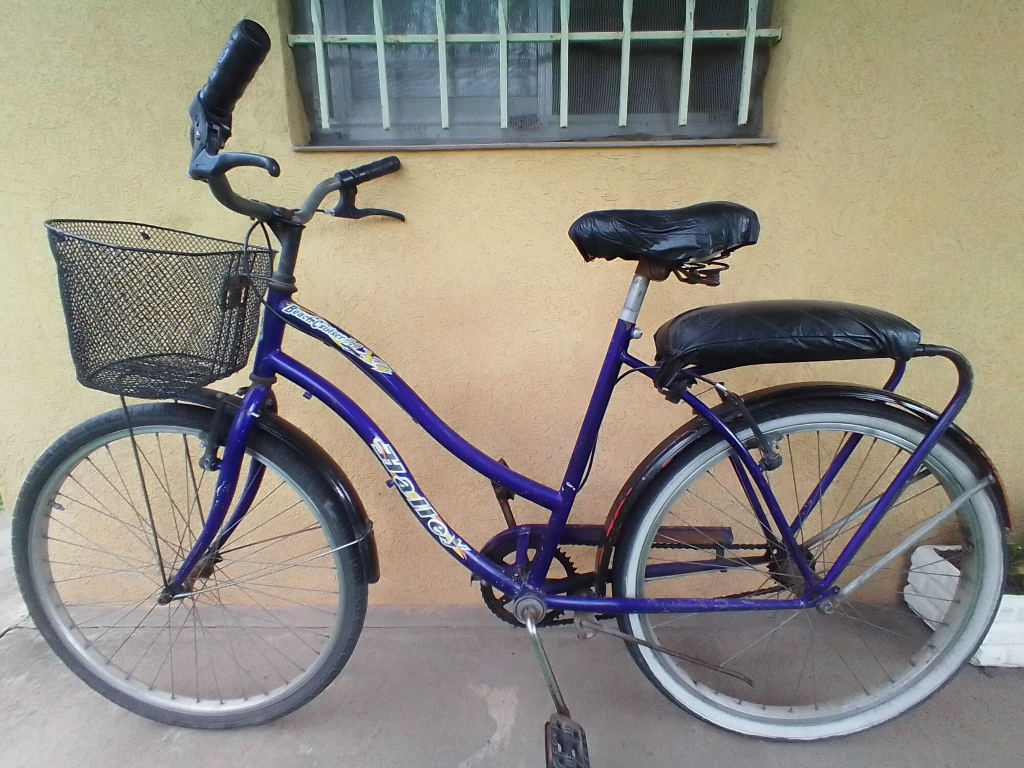 Vendo bicicleta rodado 26 , usada.